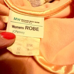VINTAGE JC PENNEYS Woman’s long robe